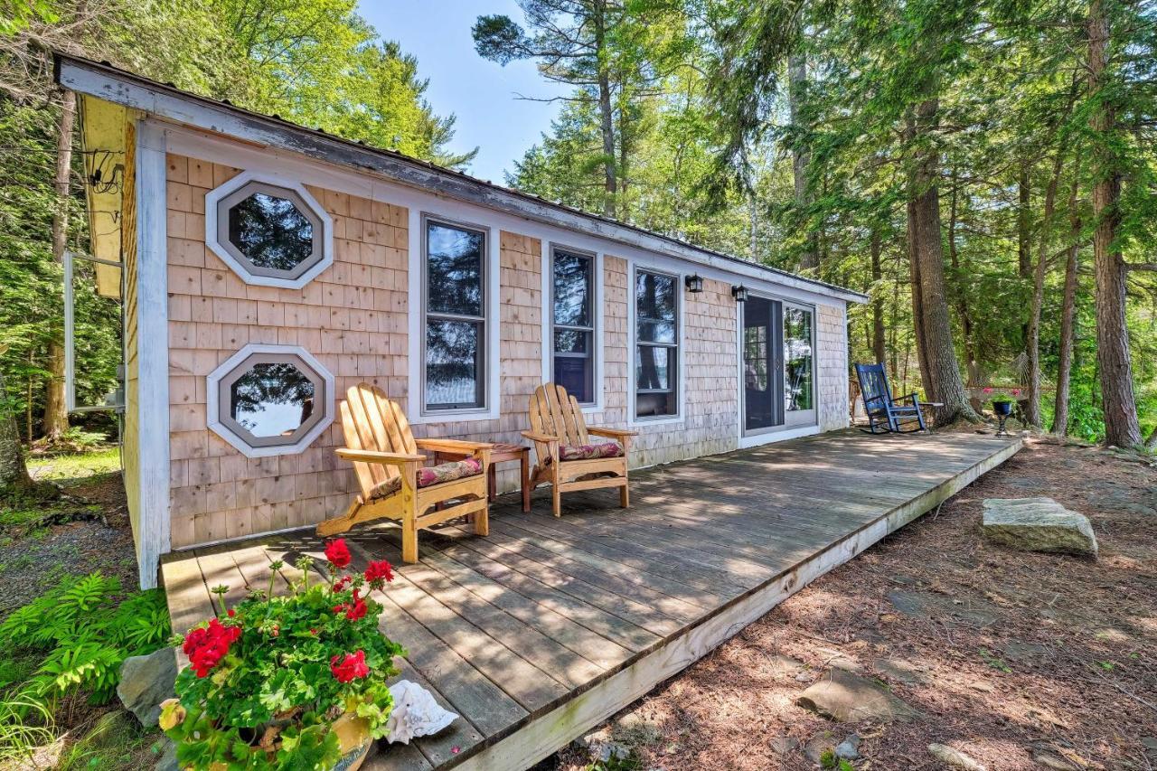 Cozy Lakefront Madison Cabin With Dock And Kayaks Villa Exterior photo